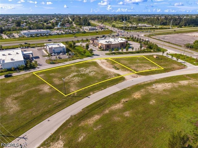 1504 SW 6th TER, Cape Coral, FL 33991
