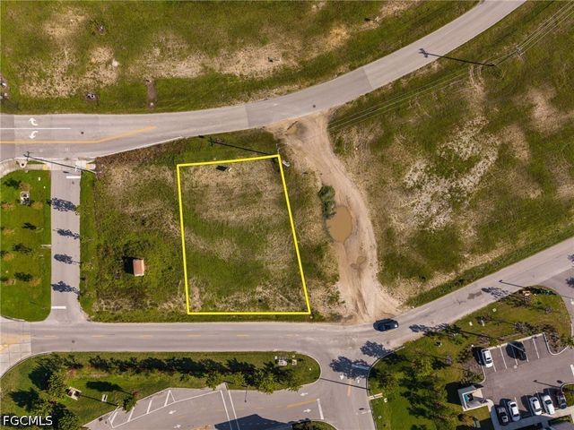 1504 SW 6th TER, Cape Coral, FL 33991