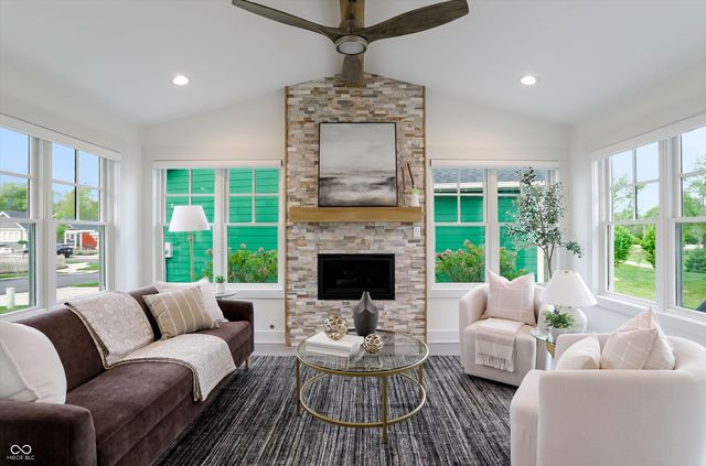 5714 Inglenook Way, Zionsville, IN 46077