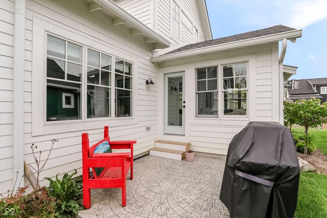 5714 Inglenook Way, Zionsville, IN 46077