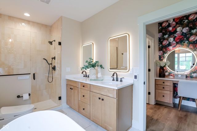 5714 Inglenook Way, Zionsville, IN 46077