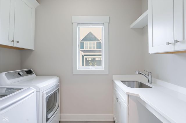 5714 Inglenook Way, Zionsville, IN 46077