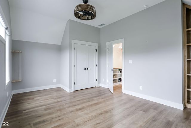 5714 Inglenook Way, Zionsville, IN 46077