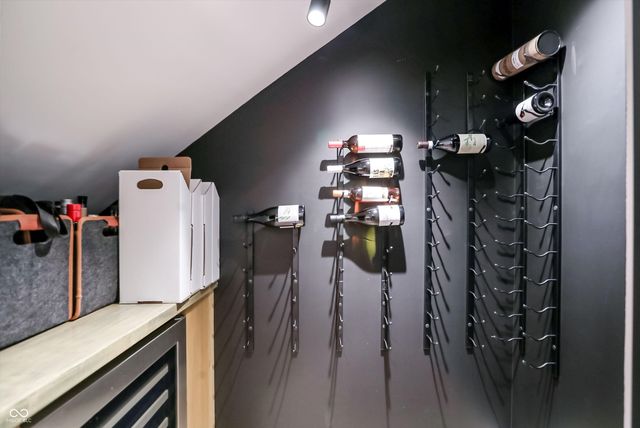 5714 Inglenook Way, Zionsville, IN 46077