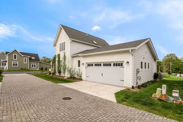 5714 Inglenook Way, Zionsville, IN 46077