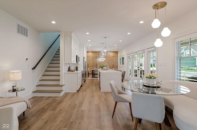 5714 Inglenook Way, Zionsville, IN 46077