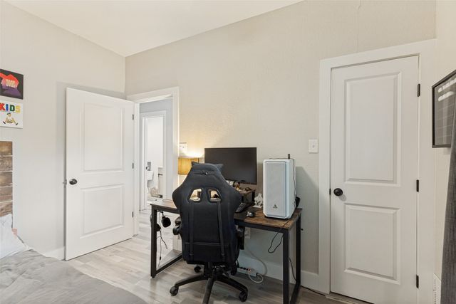 537 Blue Haze Drive, Fort Worth, TX 76108