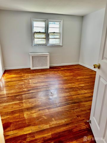 428 New Market Road 2, Piscataway, NJ 08854