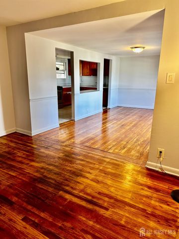 428 New Market Road 2, Piscataway, NJ 08854