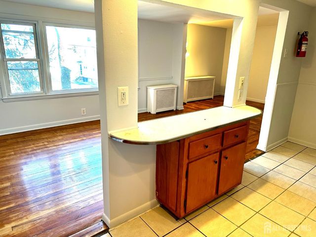 428 New Market Road 2, Piscataway, NJ 08854