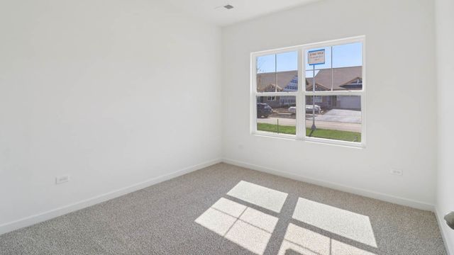 1139 Wood Lily Lane, Bartlett, IL 60103