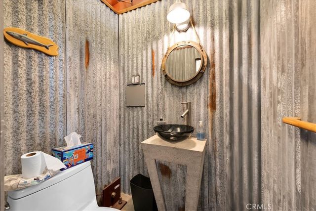 7880 Wesley Road, Joshua Tree, CA 92252