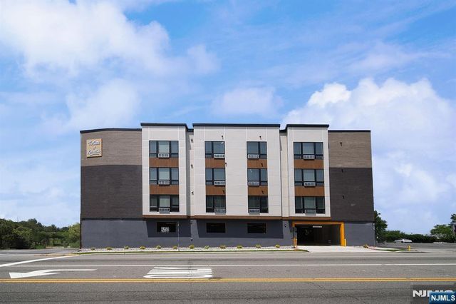 401 Central Boulevard 4C, Palisades Park, NJ 07650