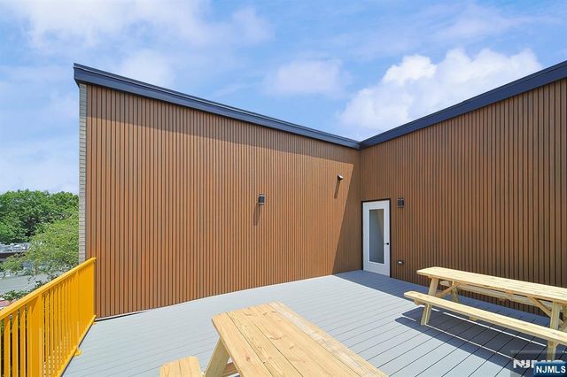 401 Central Boulevard 4C, Palisades Park, NJ 07650