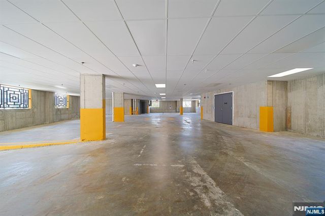 401 Central Boulevard 4C, Palisades Park, NJ 07650