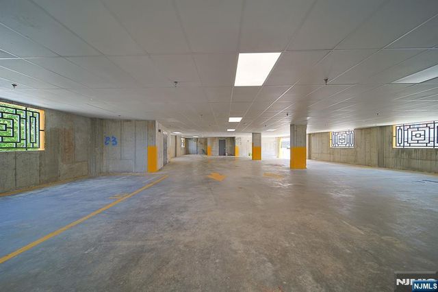 401 Central Boulevard 4C, Palisades Park, NJ 07650