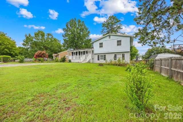 1131 Mt Kisco Drive, Charlotte, NC 28213
