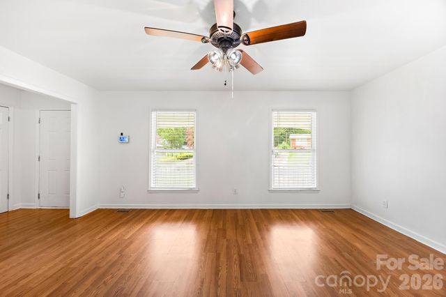1131 Mt Kisco Drive, Charlotte, NC 28213
