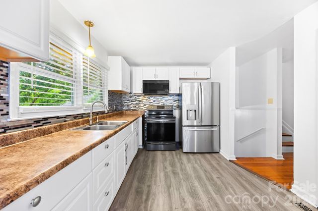 1131 Mt Kisco Drive, Charlotte, NC 28213