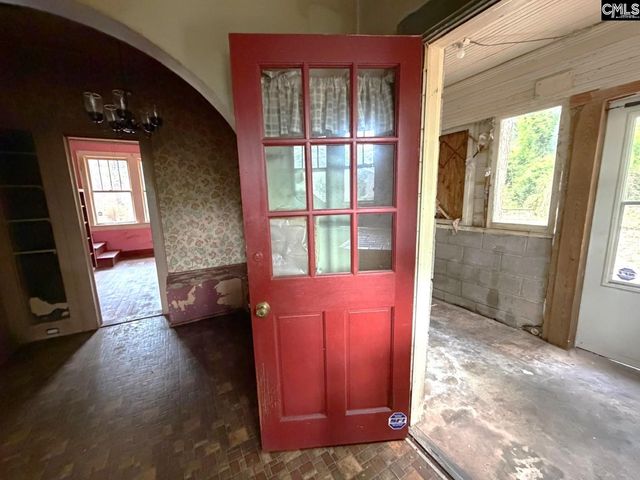 3961 Live Oak Street, Columbia, SC 29205