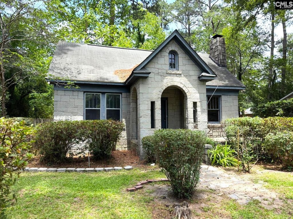 3961 Live Oak Street, Columbia, SC 29205