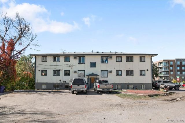 2210 S Dexter Street, Denver, CO 80222