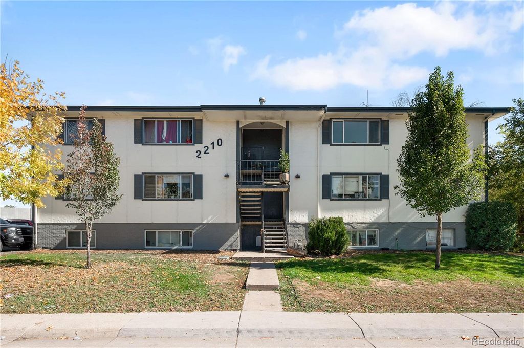 2210 S Dexter Street, Denver, CO 80222