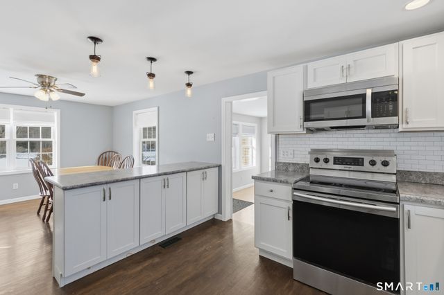 322 Tunxis Avenue, Bloomfield, CT 06002