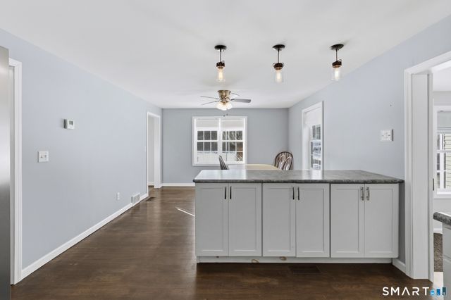 322 Tunxis Avenue, Bloomfield, CT 06002