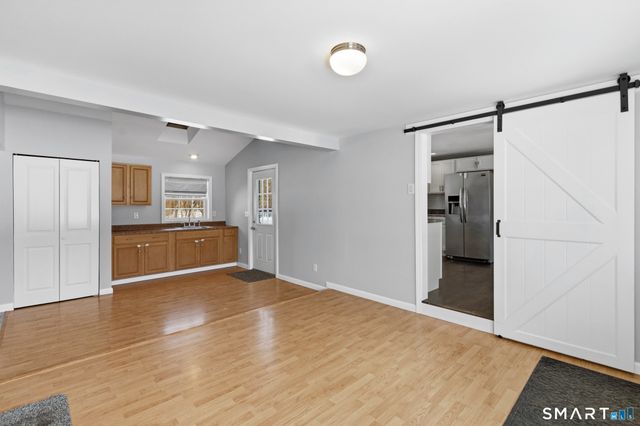 322 Tunxis Avenue, Bloomfield, CT 06002