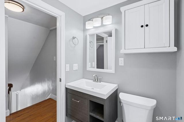 322 Tunxis Avenue, Bloomfield, CT 06002