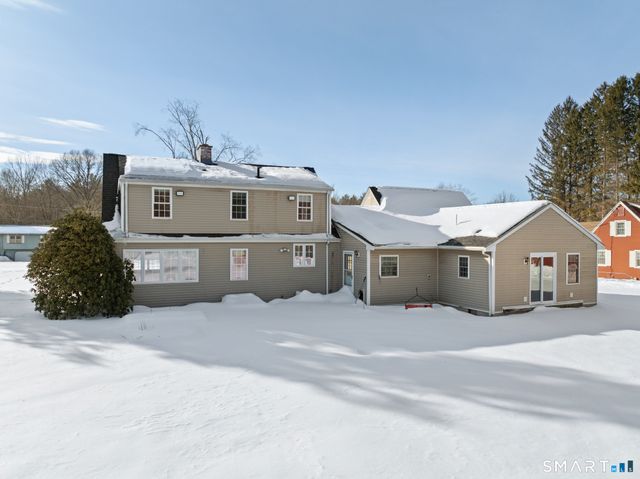 322 Tunxis Avenue, Bloomfield, CT 06002