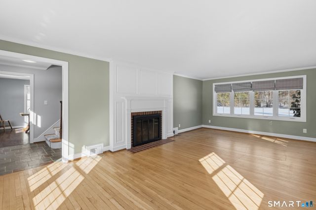 322 Tunxis Avenue, Bloomfield, CT 06002