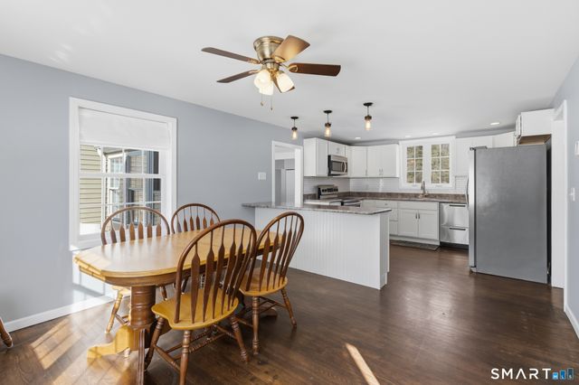 322 Tunxis Avenue, Bloomfield, CT 06002