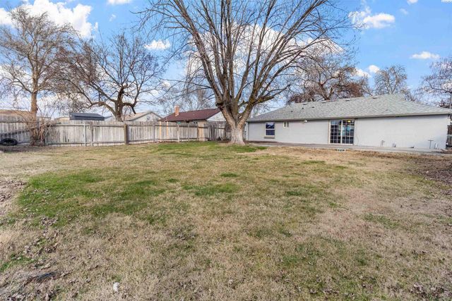 806 S Garfield Street, Kennewick, WA 99336