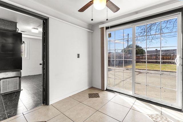 806 S Garfield Street, Kennewick, WA 99336