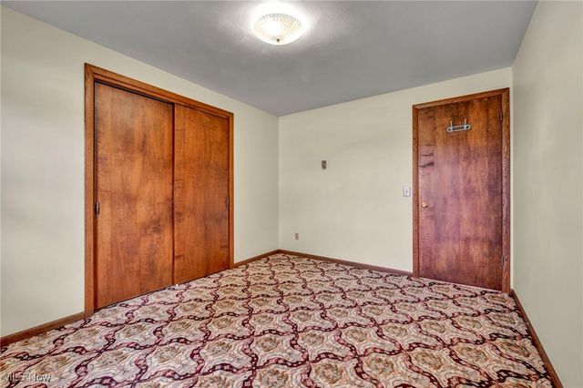 557 Ladyne Avenue NW, Bolivar, OH 44612