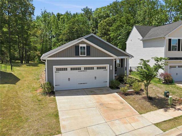 145 Davis Grove Lane, Piedmont, SC 29673