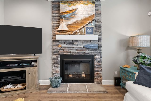 103 Sycamore Hill Dr, Clarksville, TN 37042