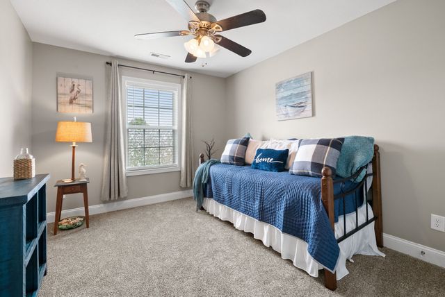 103 Sycamore Hill Dr, Clarksville, TN 37042