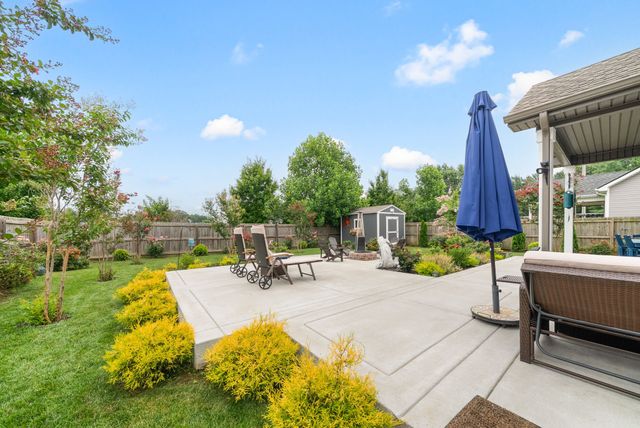 103 Sycamore Hill Dr, Clarksville, TN 37042