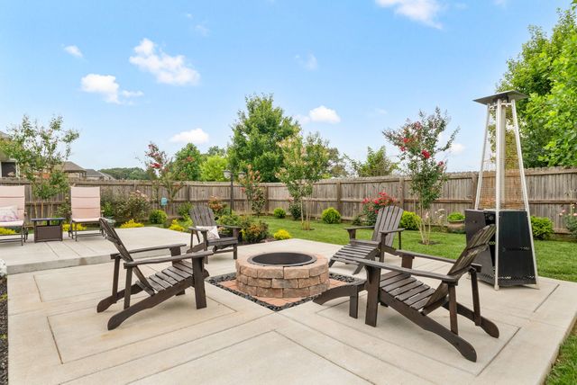 103 Sycamore Hill Dr, Clarksville, TN 37042