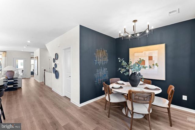 19712 MISTY MOSS SQ, Ashburn, VA 20147