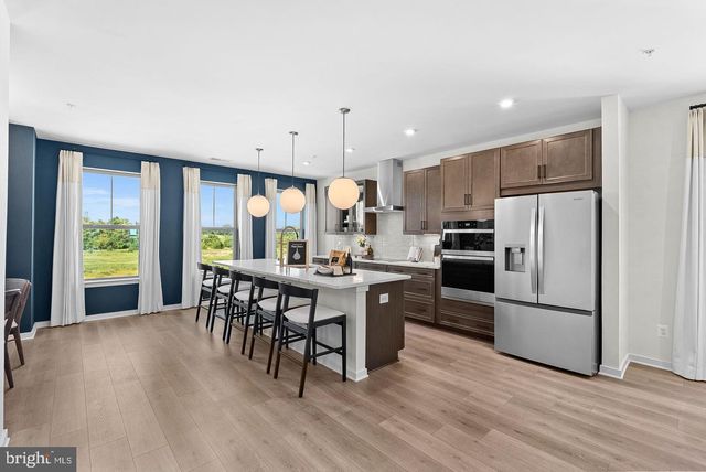 19712 MISTY MOSS SQ, Ashburn, VA 20147
