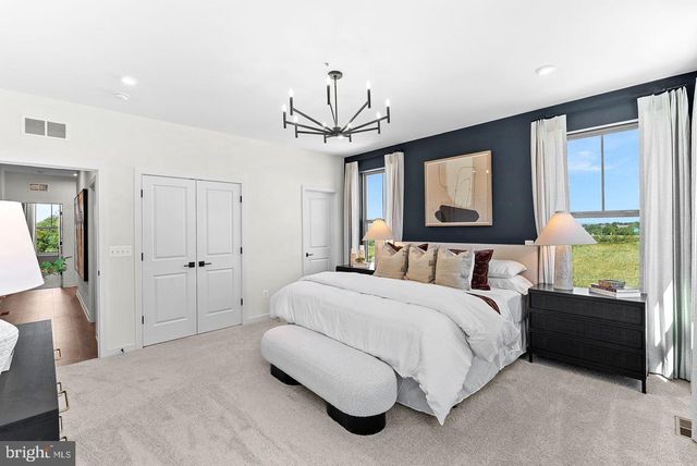 19712 MISTY MOSS SQ, Ashburn, VA 20147