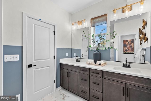 19712 MISTY MOSS SQ, Ashburn, VA 20147