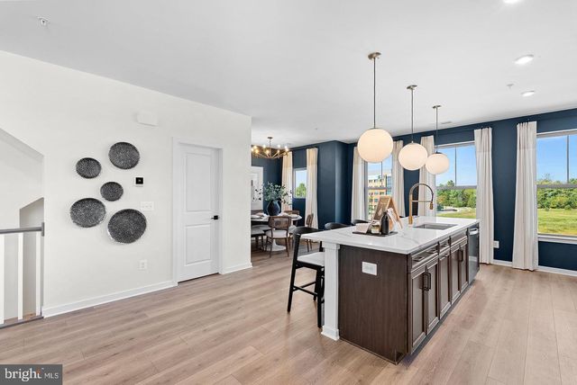 19712 MISTY MOSS SQ, Ashburn, VA 20147