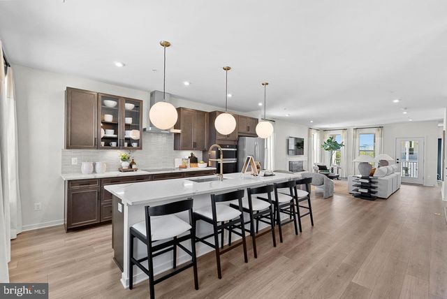 19712 MISTY MOSS SQ, Ashburn, VA 20147