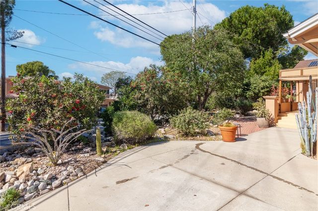 10424 Tujunga Canyon, Tujunga, CA 91042