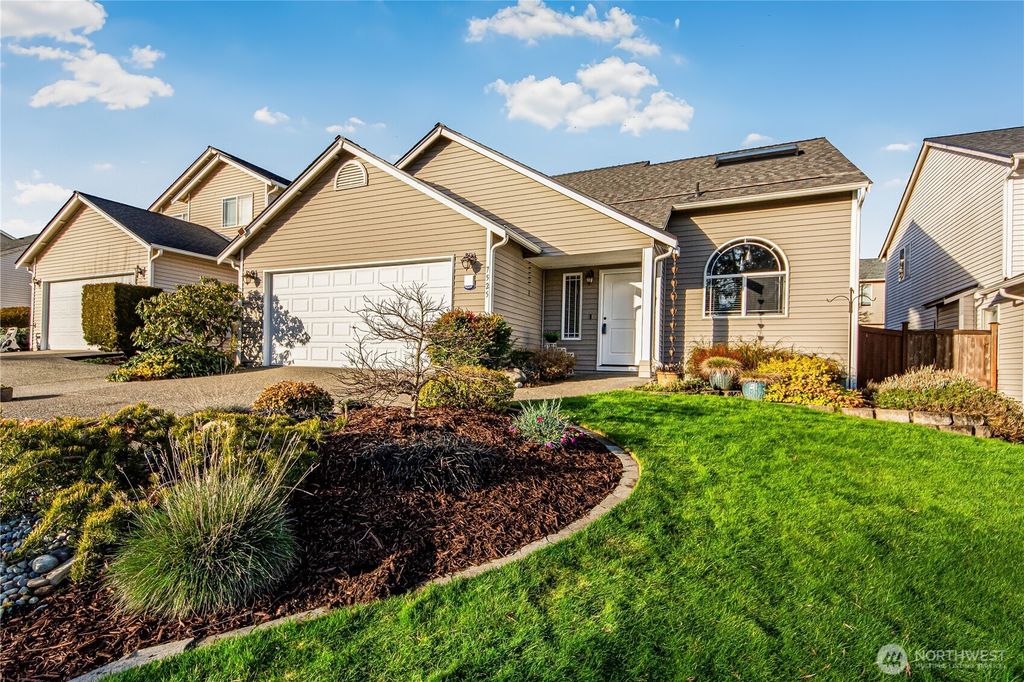 7525 195th Street Ct E, Spanaway, WA 98387